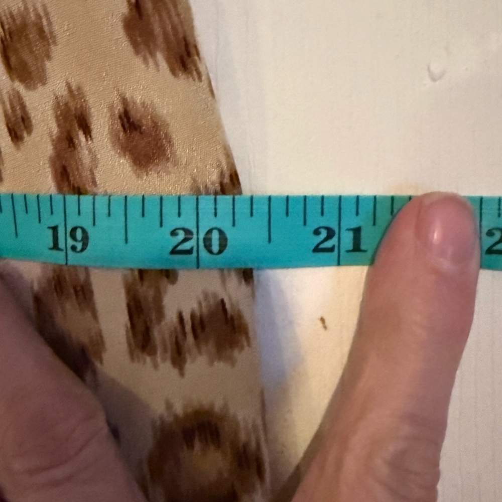 Liz‎ Claiborne Collection Leopard Print Silk Pants Size 8 - Picture 6 of 7